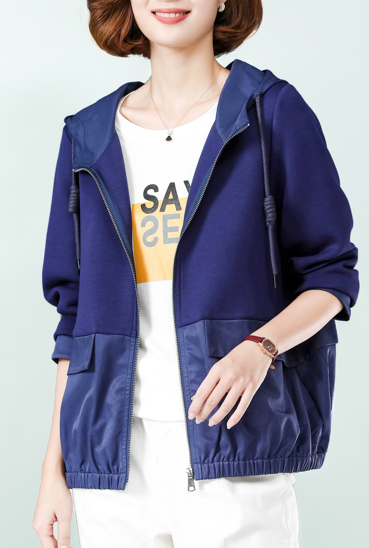 DK-AHQ5983-0