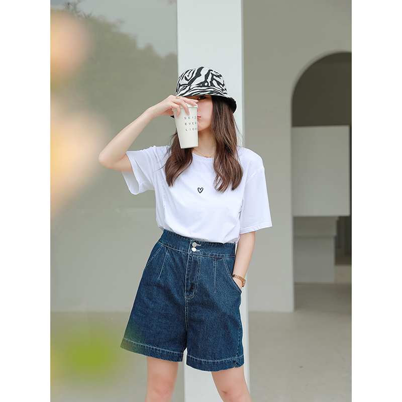 白色