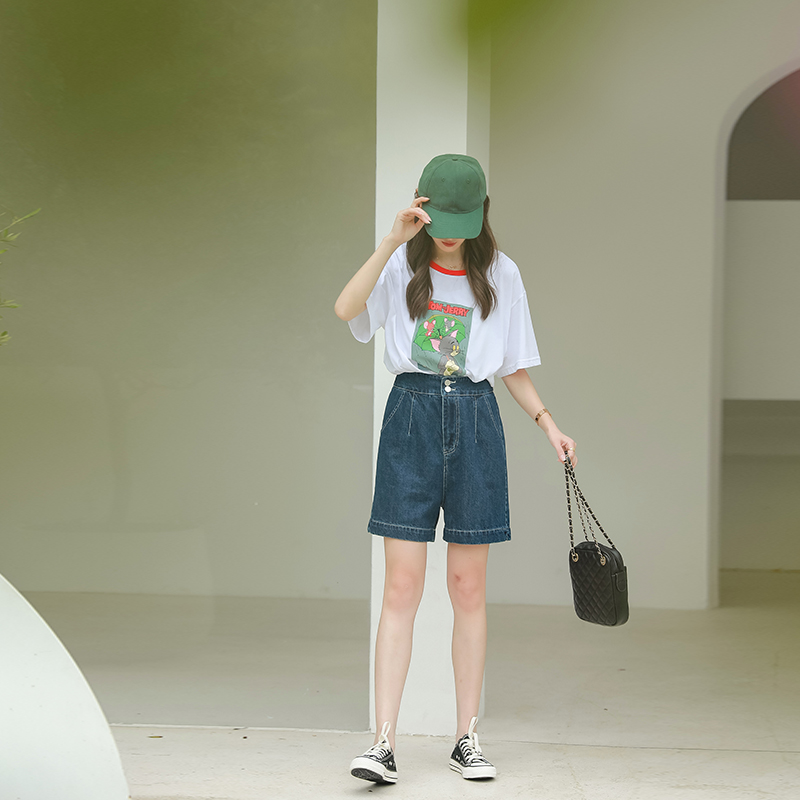 白色