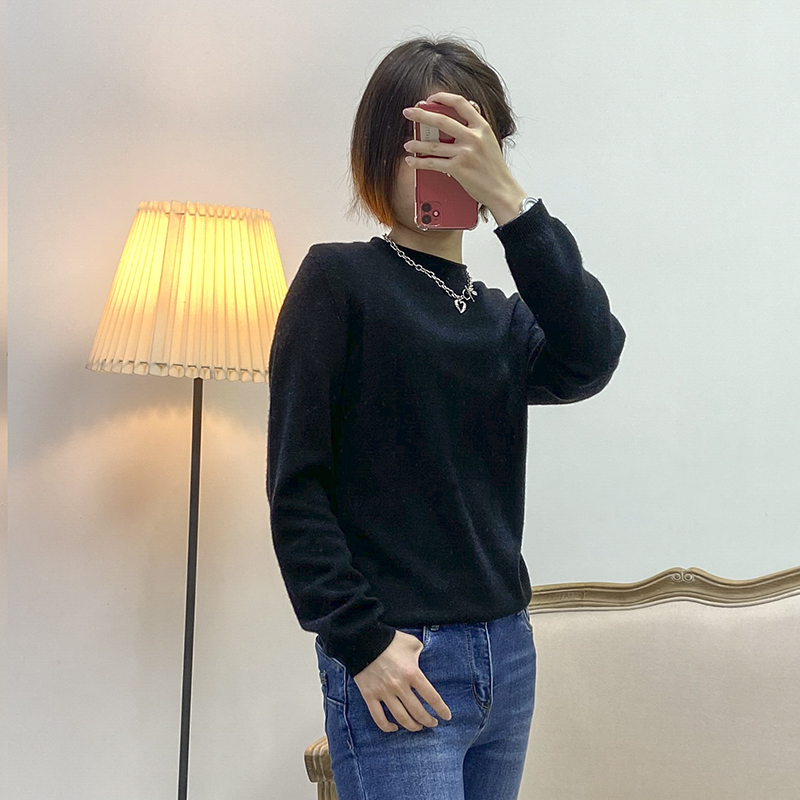 黑色