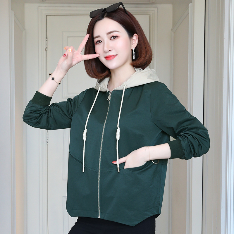 绿色