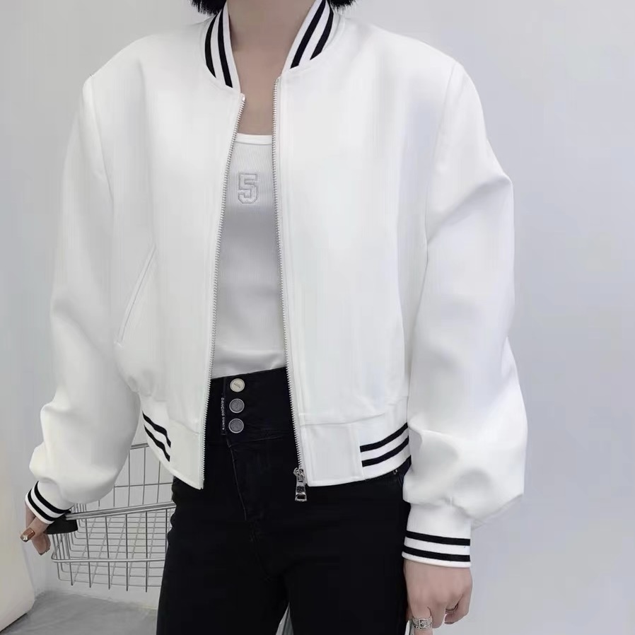 白色