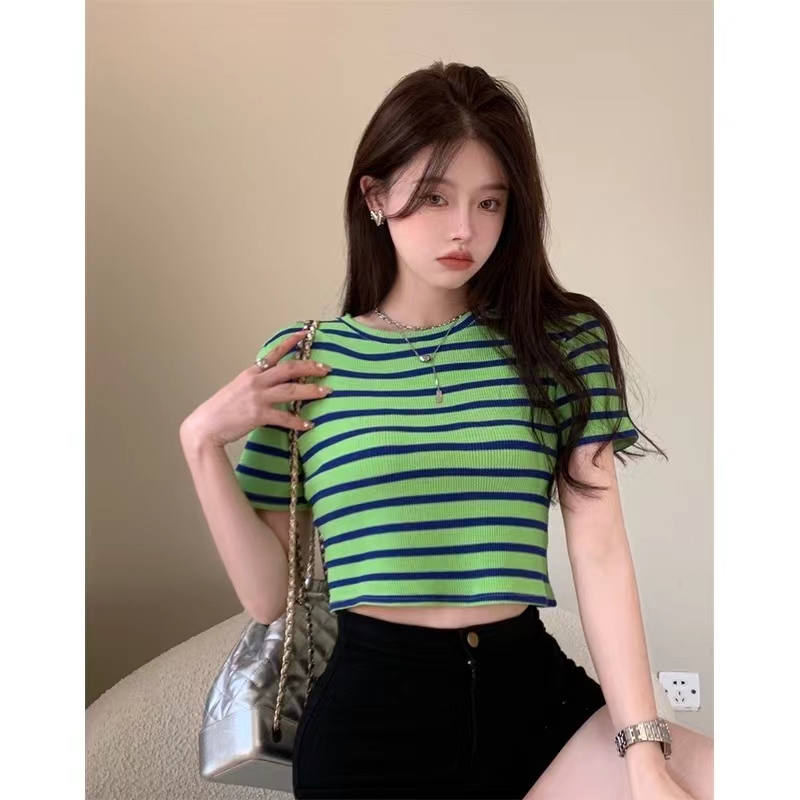 绿色