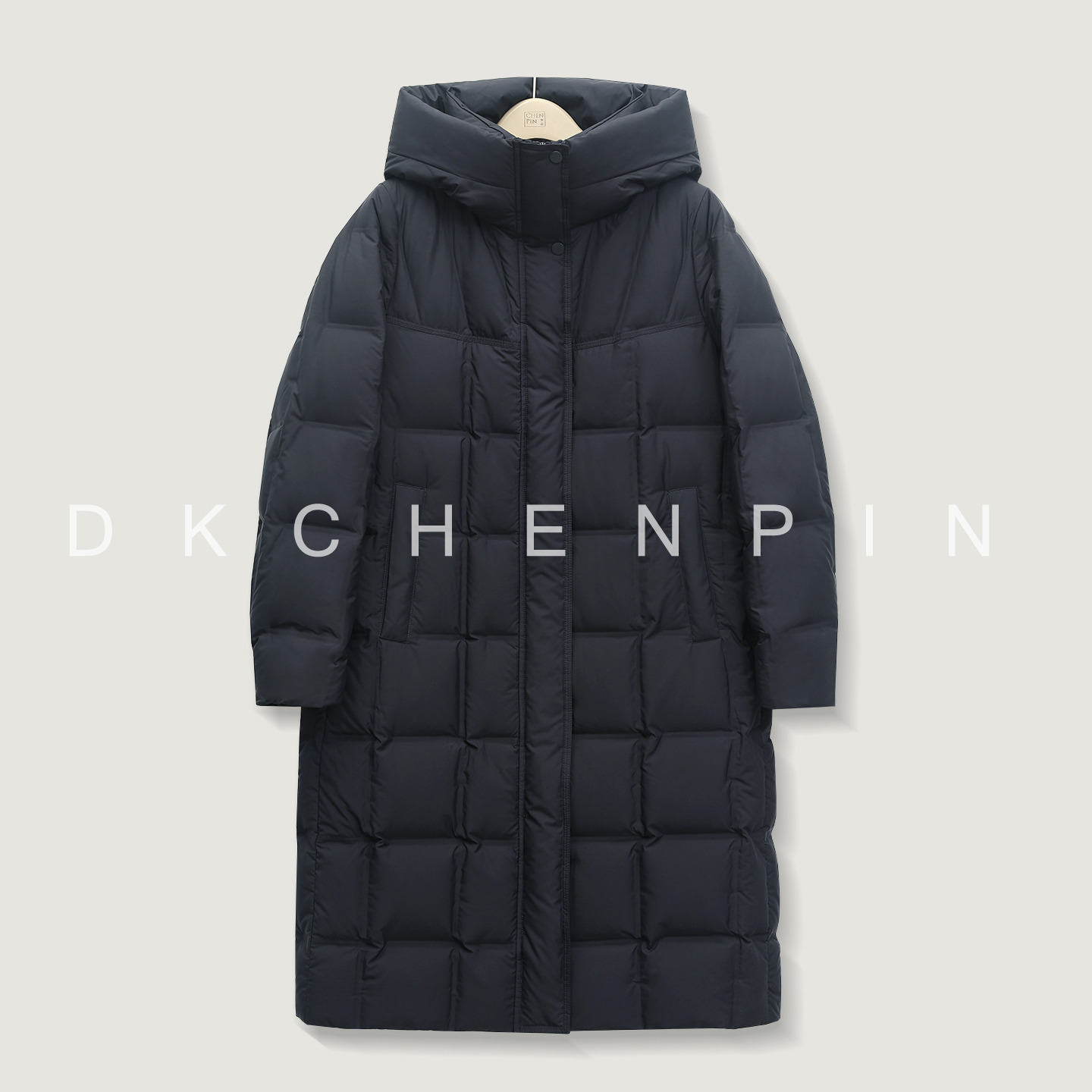 藏蓝色